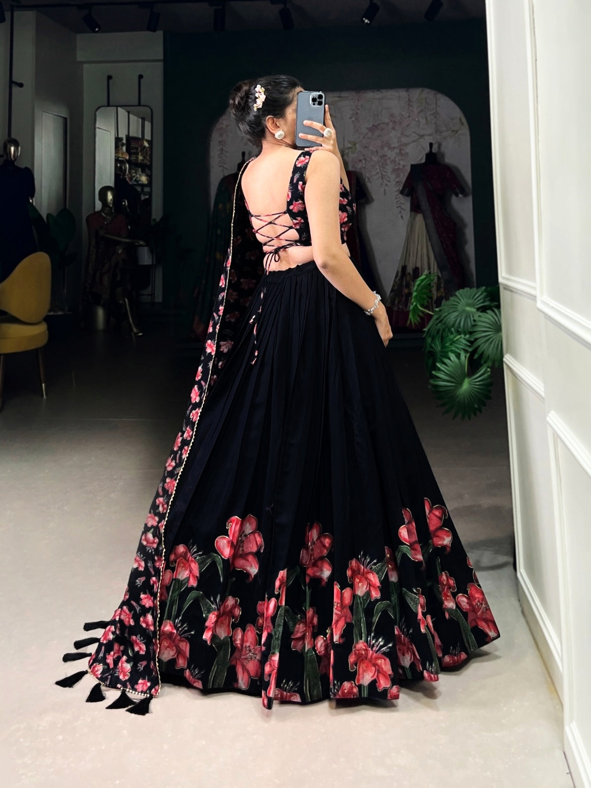 The Perfect Blend of Tradition And Sparkle Lehenga Choli 19231