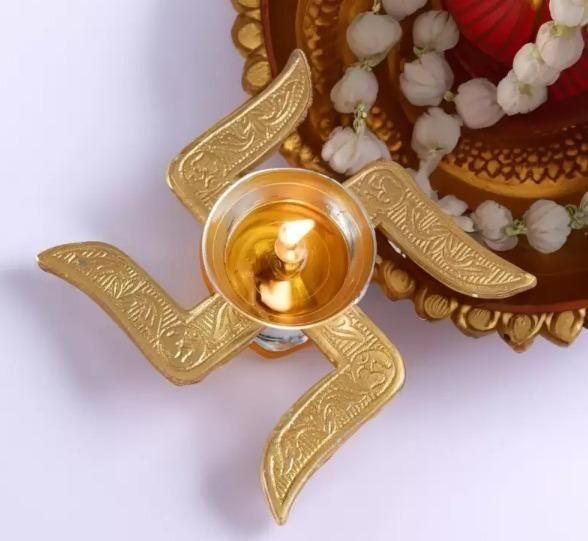 Brass Swastik Diya k72d12-5v