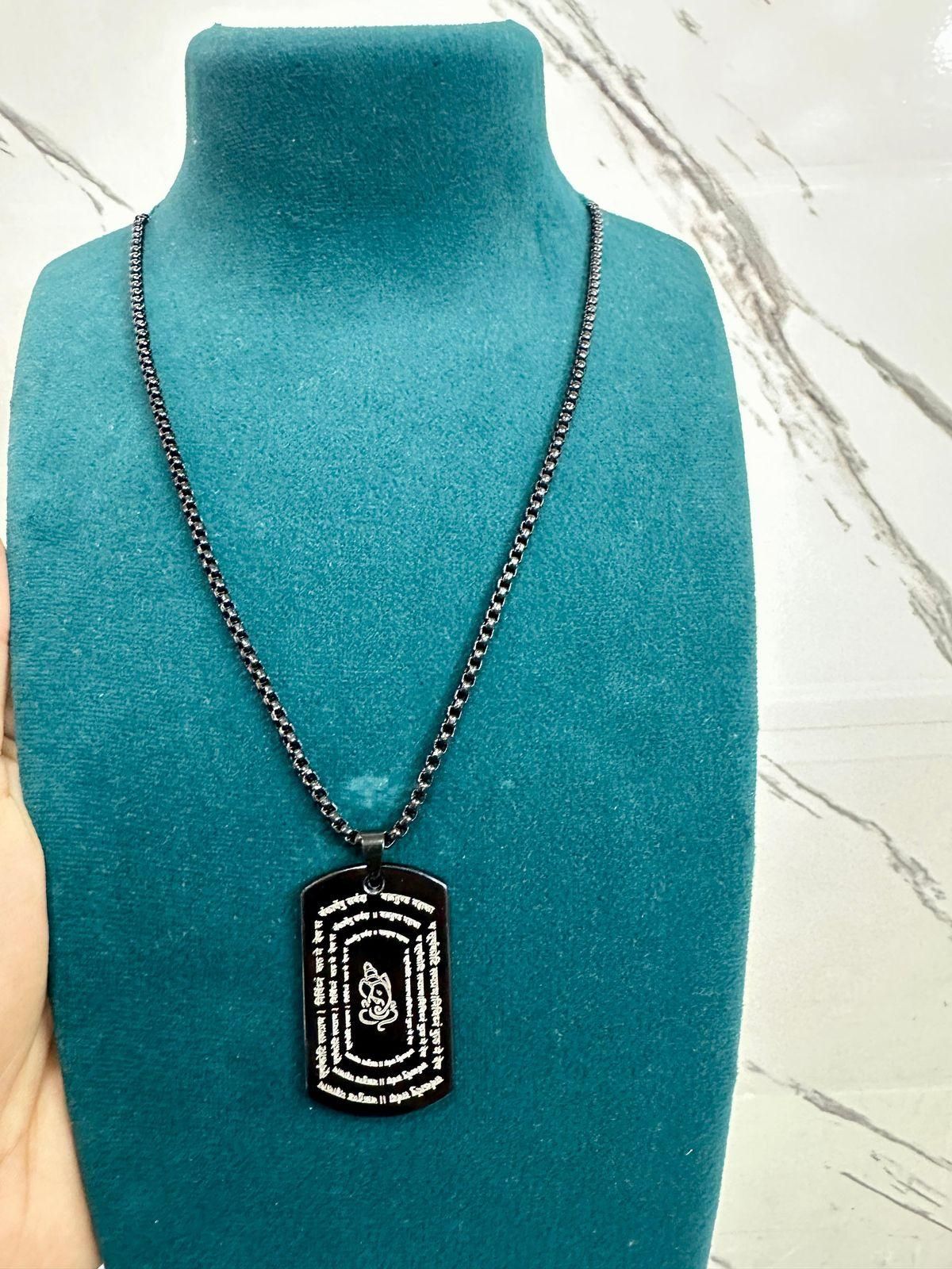 Devotional Ganpati Shlok Tag Pendant With Chain k72d12-5v