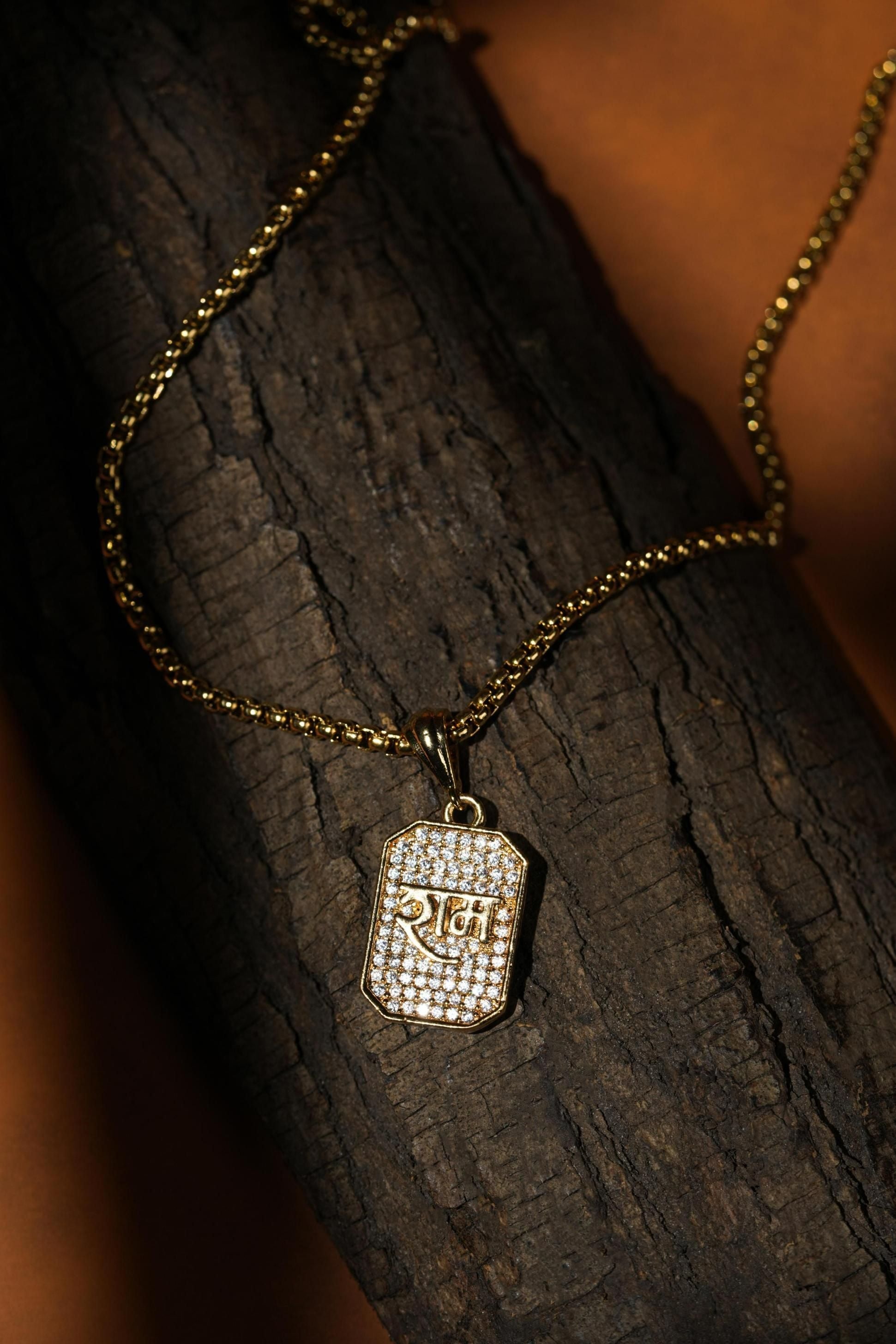 Shree Ram Pendant with Chain k72d12-5v