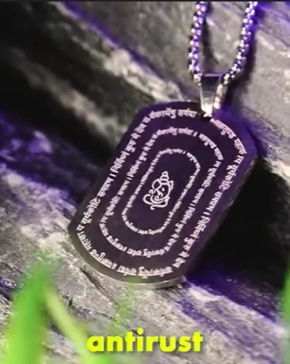 Devotional Ganpati Shlok Tag Pendant With Chain k72d12-5v