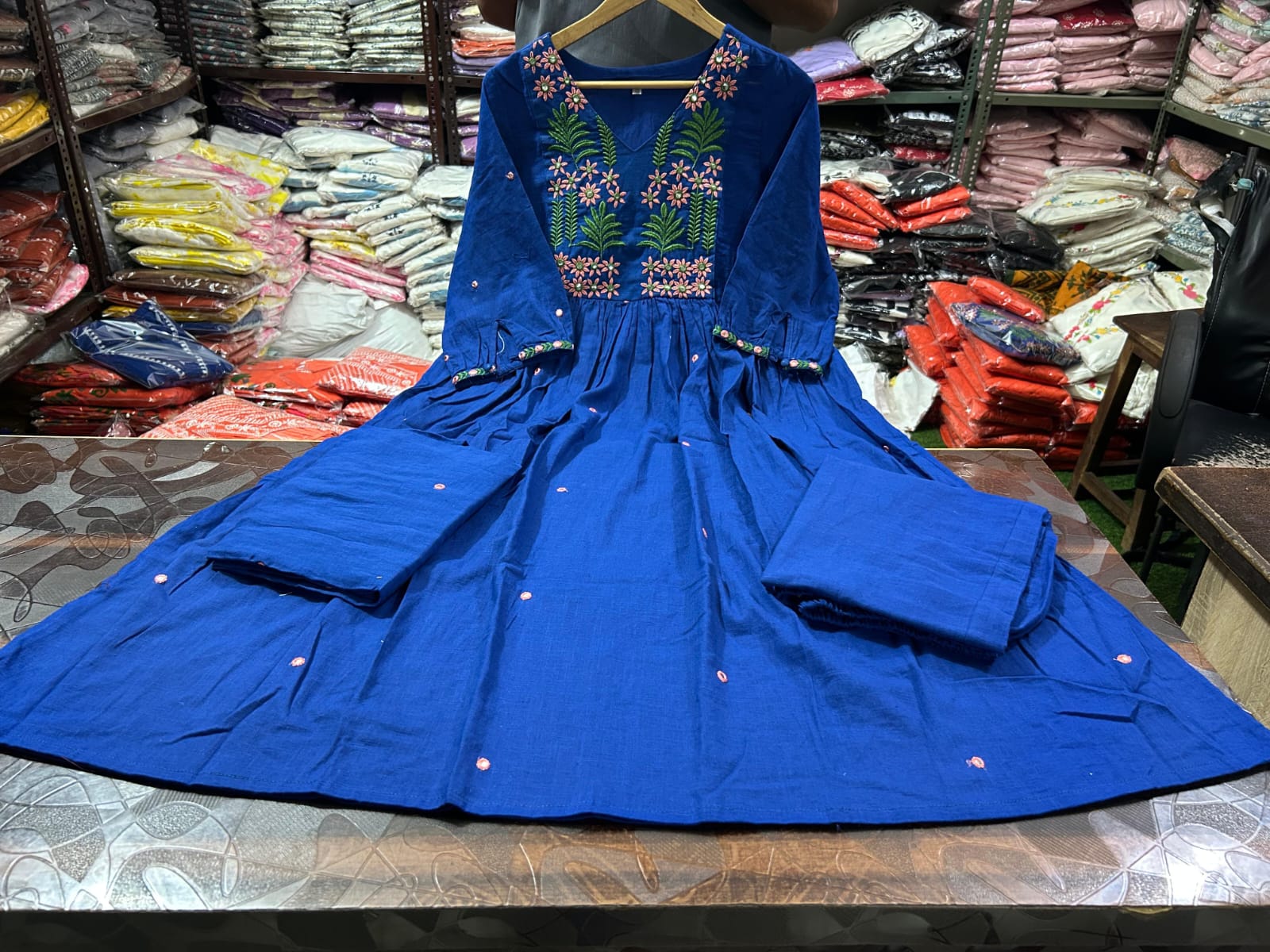 Cotton Slub Embroidered 3-Piece Suit Set Dream Cather