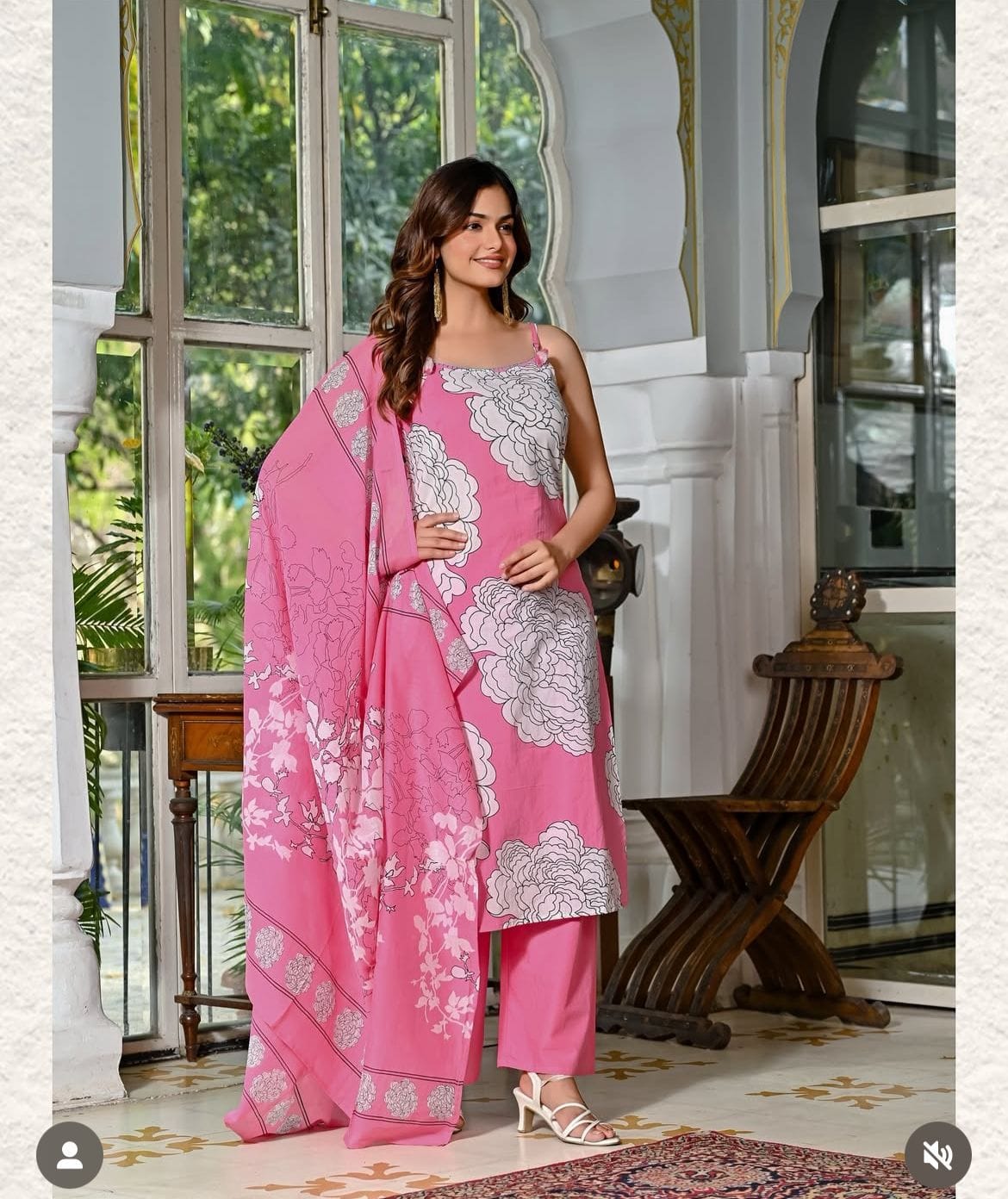 Stylish Spaghetti Style Floral Kurta Dream Cather