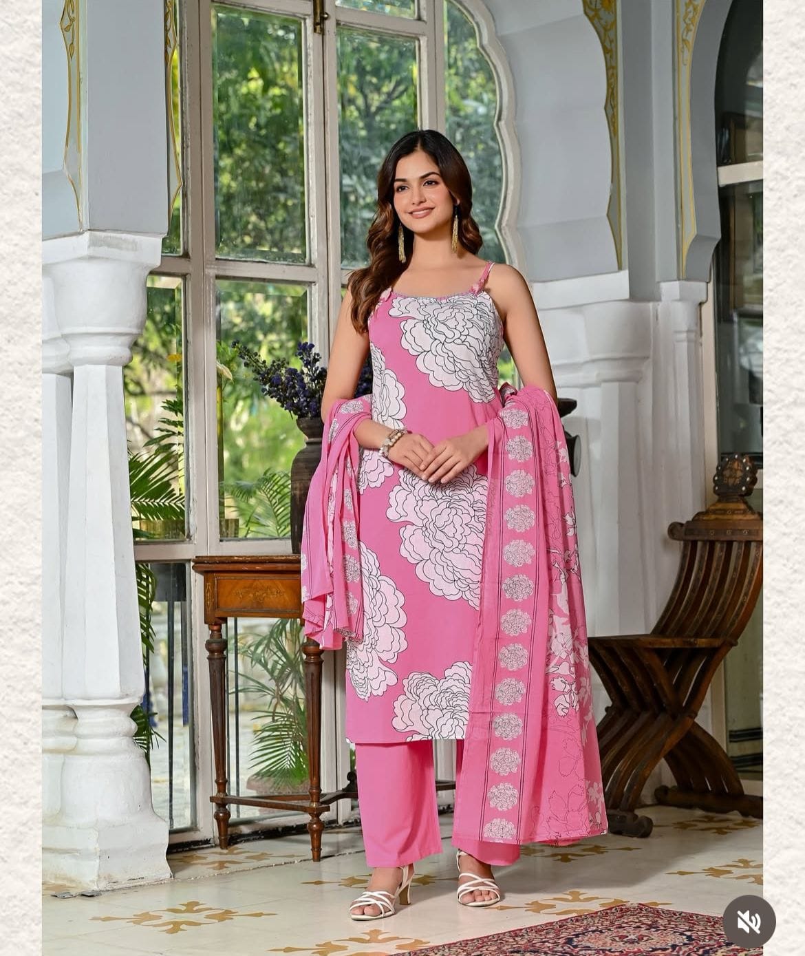 Stylish Spaghetti Style Floral Kurta Dream Cather