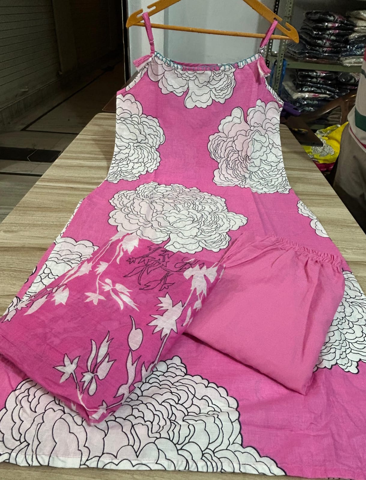 Stylish Spaghetti Style Floral Kurta Dream Cather